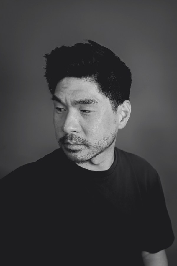 Stuart Kim — 01-down portrait, gray duotone treatment
