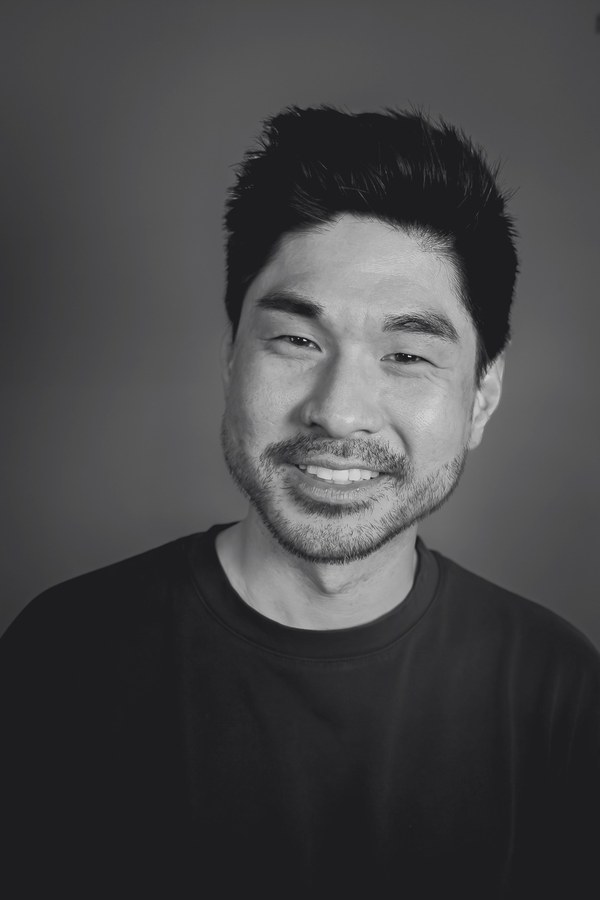 Stuart Kim — 02-smile portrait, gray duotone treatment